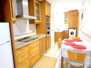 497652minutewalktothebeachfantastic3bedroomap