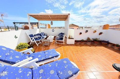 49764charmingtopfloorapartmentinlosmontesinos