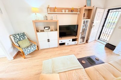 49764charmingtopfloorapartmentinlosmontesinos