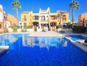 49767beautiful2bedroomgardenapartmentonlafinc