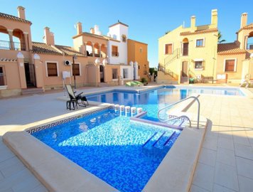 49767beautiful2bedroomgardenapartmentonlafinc