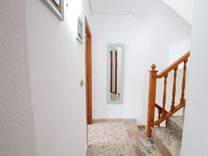 Image No.17-2 Bed Townhouse for sale