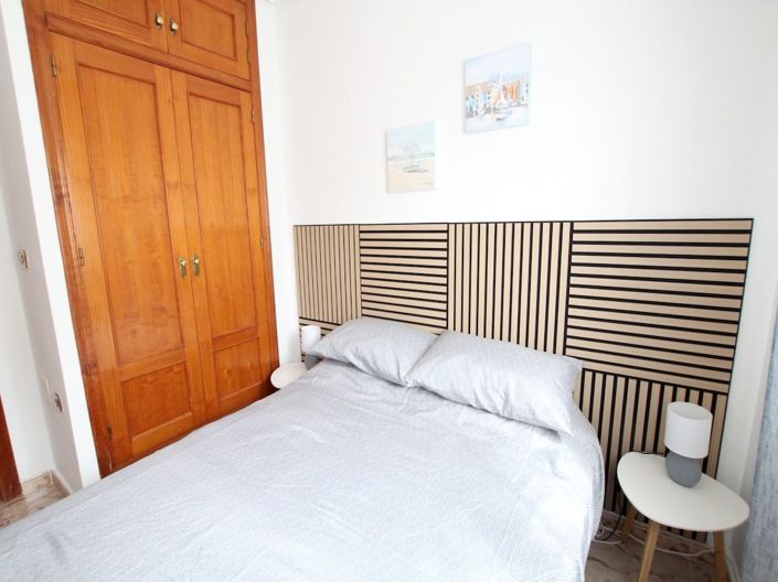 Image No.19-2 Bed Townhouse for sale