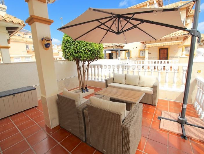Image No.7-2 Bed Townhouse for sale