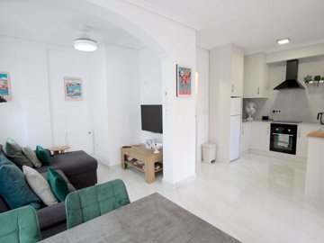 49775beautifullystyled2bed2bathpropertyinlare