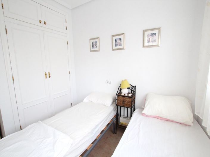Image No.19-2 Bed Townhouse for sale