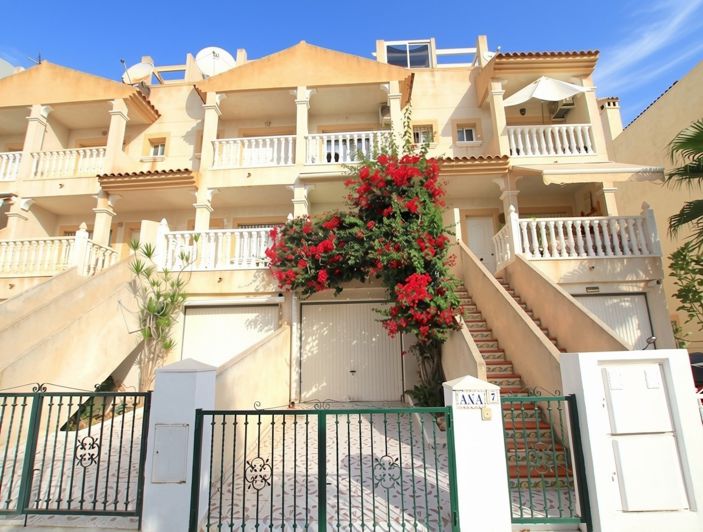 Image No.4-2 Bed Townhouse for sale