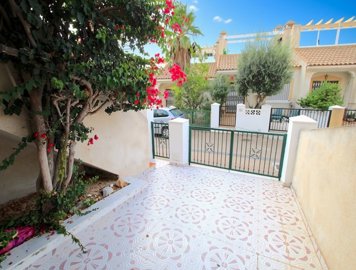 49776beautifultwobedroomtownhousewithprivateg
