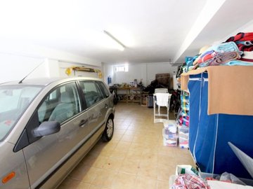 49776beautifultwobedroomtownhousewithprivateg