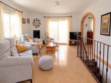49784spaciousdetachedvillawithroomforaprivate