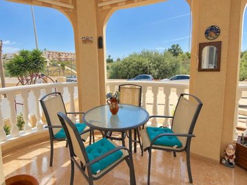 49784spaciousdetachedvillawithroomforaprivate