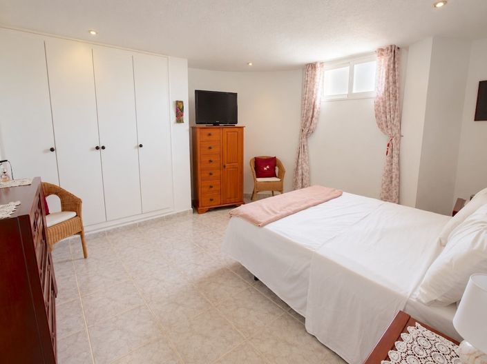 Image No.24-4 Bed Villa for sale