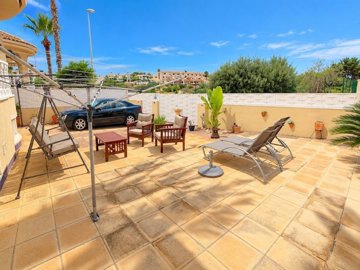 49784spaciousdetachedvillawithroomforaprivate