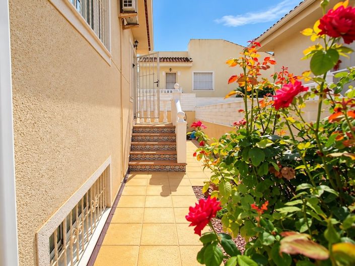 Image No.8-4 Bed Villa for sale