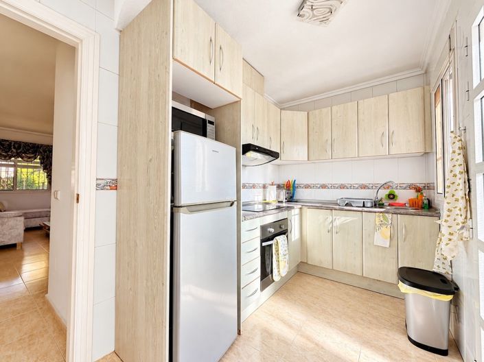 Image No.7-2 Bed Townhouse for sale