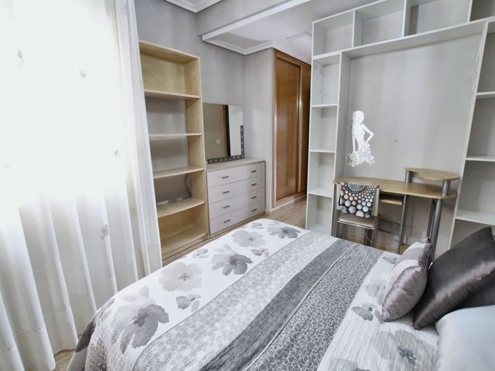 Image No.23-3 Bed Apartment for sale