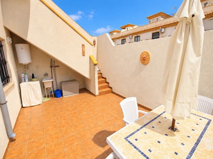 Image No.17-3 Bed Townhouse for sale