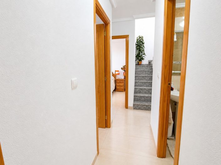 Image No.15-3 Bed Townhouse for sale