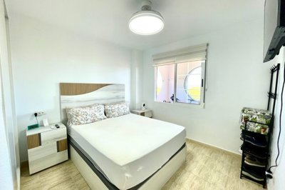 49785aspacious3bedapartmentinlasiesta06102615