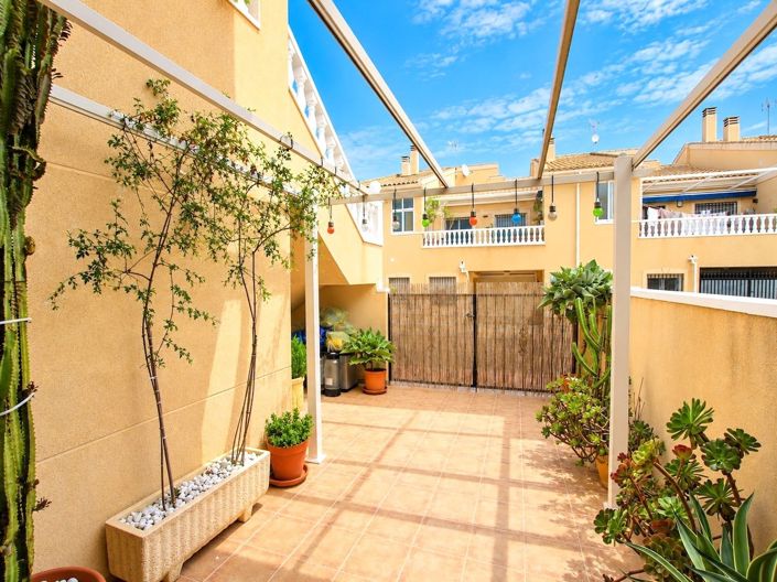 Image No.10-4 Bed Townhouse for sale