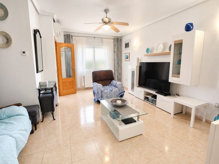 Image No.15-4 Bed Townhouse for sale