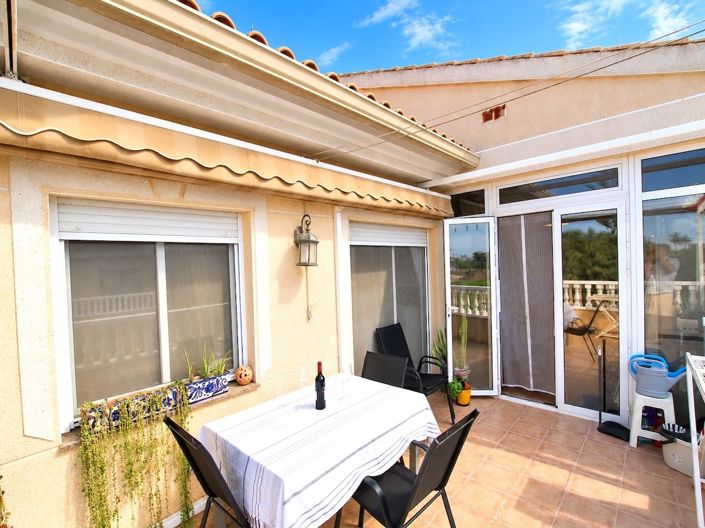 Image No.25-4 Bed Townhouse for sale