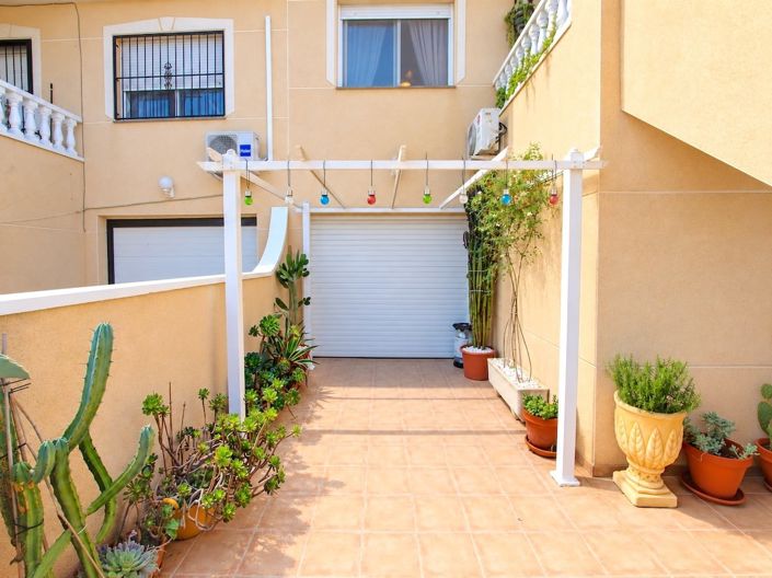Image No.9-4 Bed Townhouse for sale