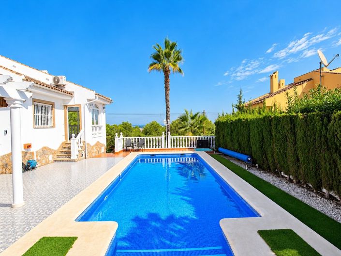 Image No.10-4 Bed Villa for sale