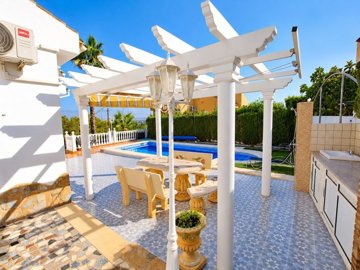 49794impressivedetachedvillawithprivatepoolan
