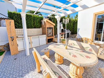 49794impressivedetachedvillawithprivatepoolan