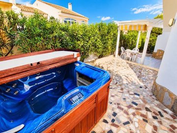 49794impressivedetachedvillawithprivatepoolan
