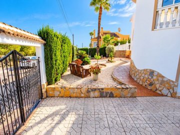 49794impressivedetachedvillawithprivatepoolan