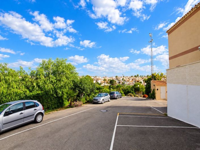 Image No.28-3 Bed Townhouse for sale