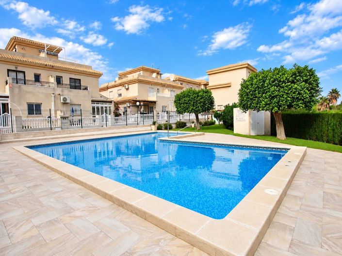 Image No.3-3 Bed Townhouse for sale