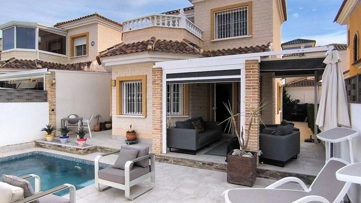 Image No.2-Villa de 2 chambres à vendre