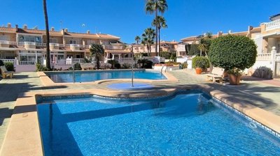 49813immaculatetownhouseindonapepeciudadquesa