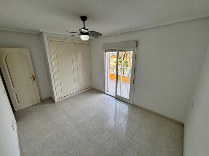 Image No.7-Casa adosada con 3 dormitorios en venta