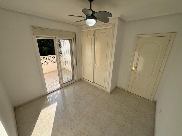 Image No.8-Casa adosada con 3 dormitorios en venta