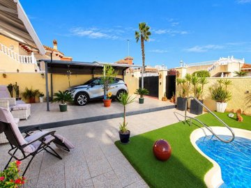49818beautiful2bedroomvillawithmountainbackdr
