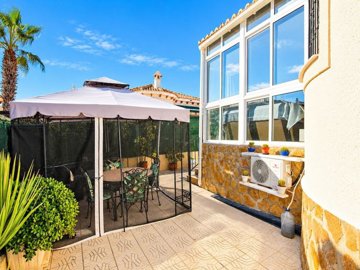 49818beautiful2bedroomvillawithmountainbackdr