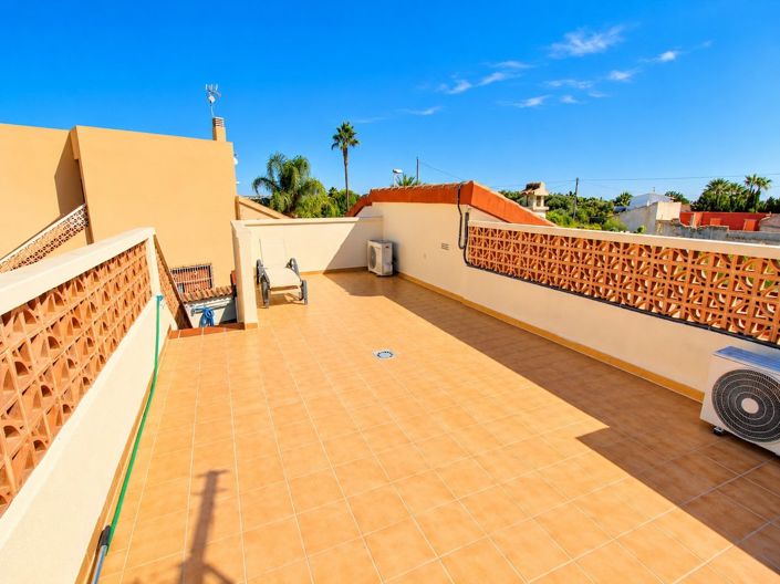 Image No.24-3 Bed Villa for sale