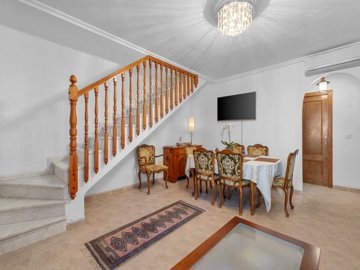 49816twobedroomsemidetachedvillainciudadquesa