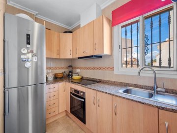 49816twobedroomsemidetachedvillainciudadquesa