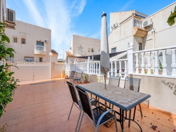 49816twobedroomsemidetachedvillainciudadquesa