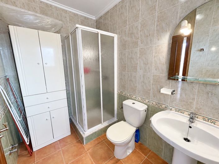 Image No.16-3 Bed Townhouse for sale