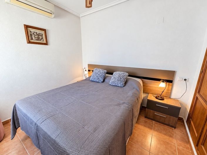 Image No.19-3 Bed Townhouse for sale