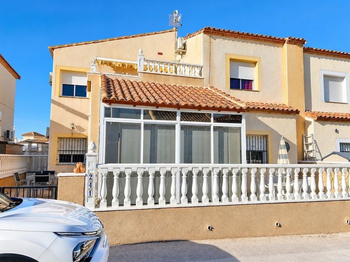 Image No.3-3 Bed Townhouse for sale