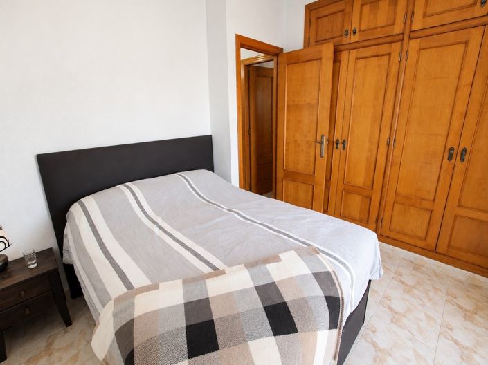Image No.13-2 Bed Townhouse for sale