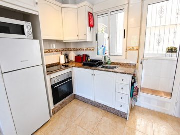 49821topfloorapartmentwithprivatesolariumform