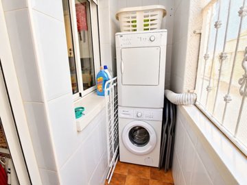 49821topfloorapartmentwithprivatesolariumform